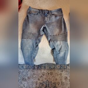 Relaxed Fit Light Blue Jeans for Men